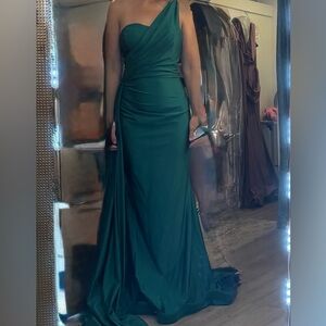 Hunter Green One-Shoulder Prom Dress